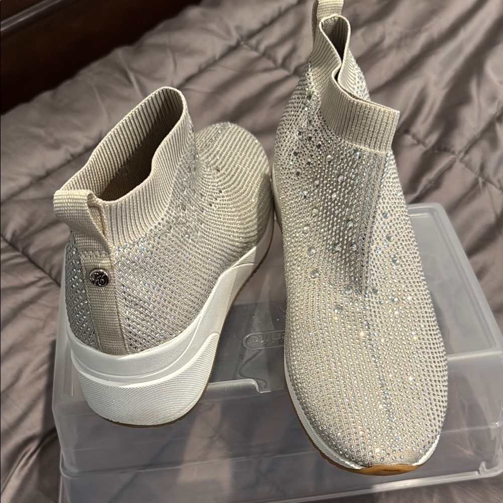 Alex Marie Cream Knit Slip-On Sneakers